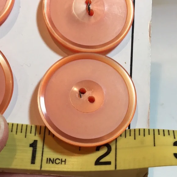 Vintage buttons, shades of orange on their original cards - Picture 5 of 5